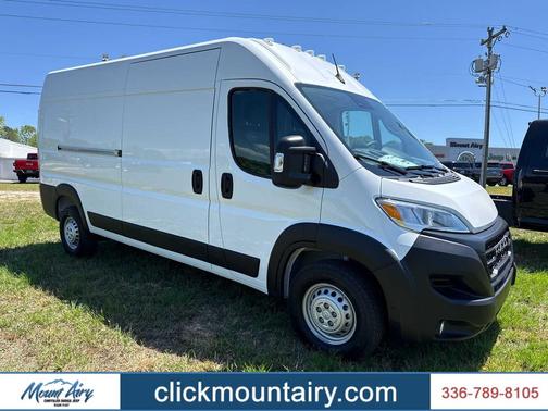 Bright White Clearcoat 2026 RAM ProMaster 2500 Tradesman