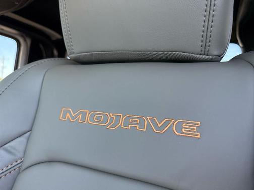 2025 Jeep Gladiator Mojave X 4x4
