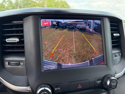 2024 RAM 2500 Big Horn 4x4 Crew Cab 64 Box