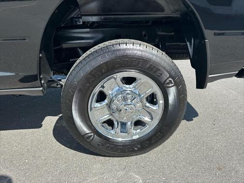 2024 RAM 2500 Big Horn 4x4 Crew Cab 64 Box