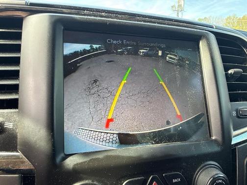 2017 RAM 1500 Night 4x4 Crew Cab 57 Box