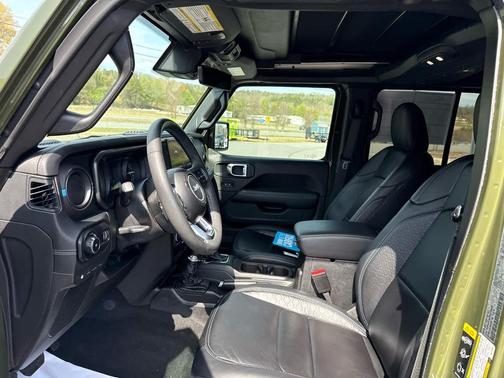 Sarge Green Clearcoat 2024 Jeep Wrangler 4xe High Altitude