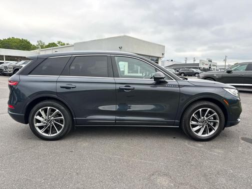 Flight Blue 2022 Lincoln Corsair Grand Touring