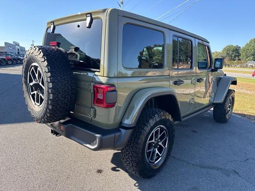 41 2027 Jeep Wrangler Rubicon