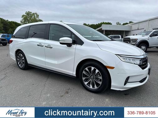 Platinum White Pearl 2024 Honda Odyssey EX-L