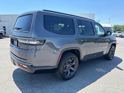 Baltic Gray Metallic Clearcoat 2026 Jeep Grand Wagoneer Limited Altitude