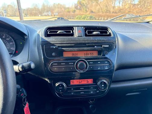 2015 Mitsubishi Mirage DE