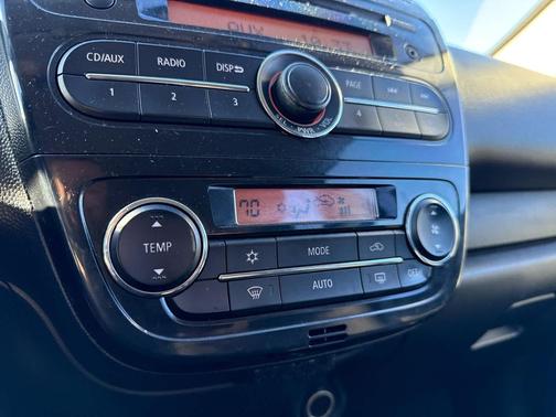 2015 Mitsubishi Mirage DE