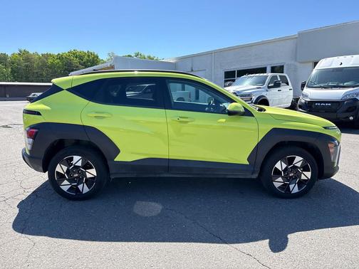 Neoteric Yellow 2024 Hyundai KONA SEL