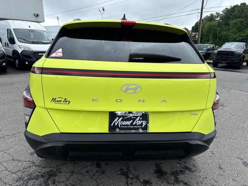 Neoteric Yellow 2024 Hyundai KONA SEL