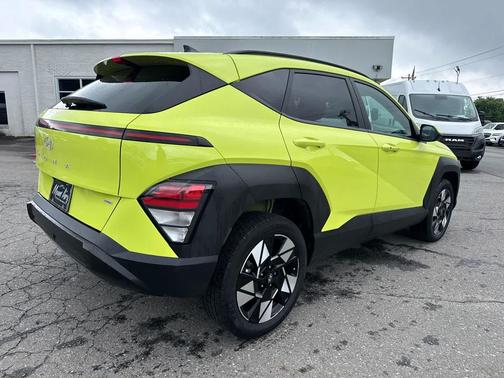 Neoteric Yellow 2024 Hyundai KONA SEL