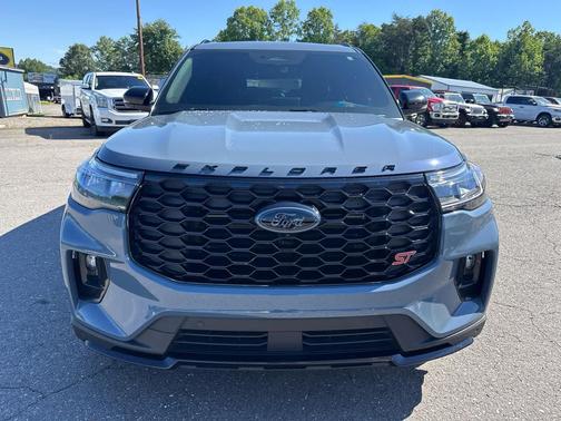 Vapor Blue Metallic 2025 Ford Explorer ST