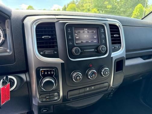 Granite Crystal Metallic Clearcoat 2024 RAM 1500 Classic SLT