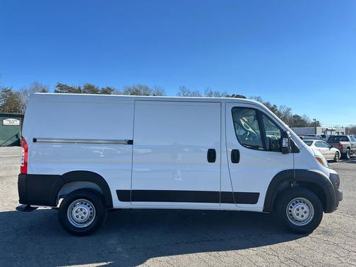 2025 RAM ProMaster 2500 Tradesman