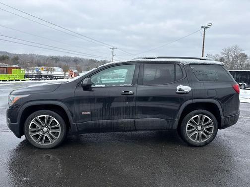 2017 GMC Acadia SLT