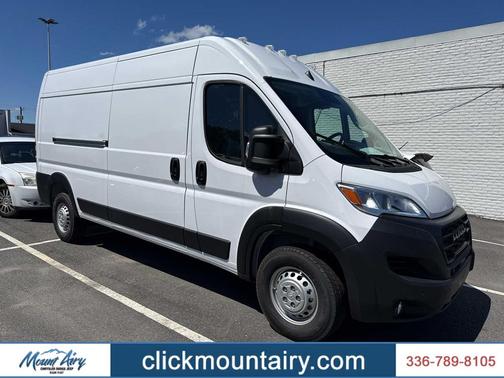 Bright White Clearcoat 2026 RAM ProMaster 2500 Tradesman