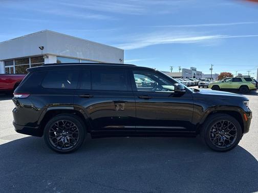 2025 Jeep Grand Cherokee L Summit Reserve