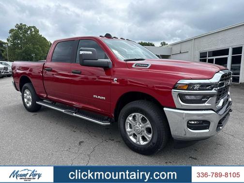 2025 RAM 2500 Big Horn 4x2 Crew Cab 64 Box