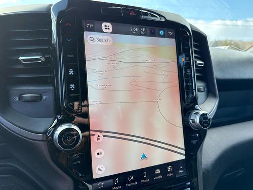 2026 RAM 3500 Tradesman 4x4 Crew Cab 8 Box