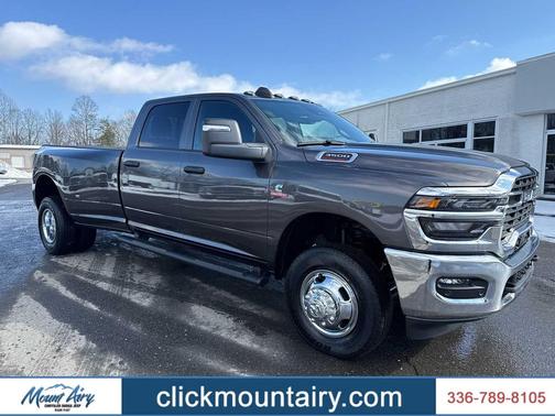 2026 RAM 3500 Tradesman 4x4 Crew Cab 8 Box