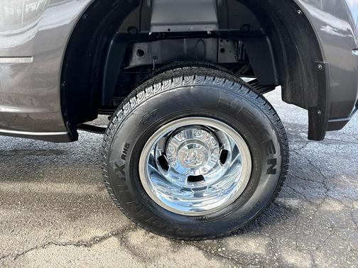 2026 RAM 3500 Tradesman 4x4 Crew Cab 8 Box