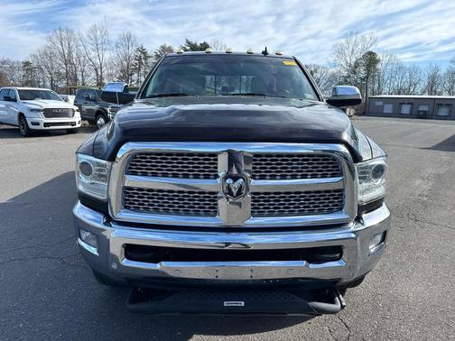 2018 RAM 2500 Laramie 4x4 Crew Cab 64 Box