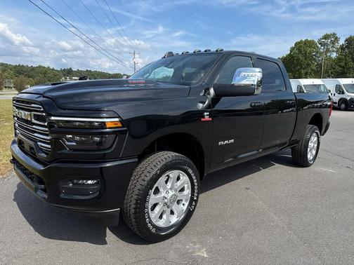 2025 RAM 2500 Laramie 4x4 Crew Cab 64 Box