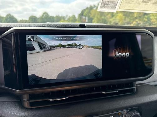 2025 Jeep Gladiator Sport S