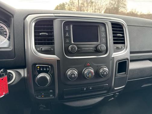 2024 RAM 1500 Classic SLT