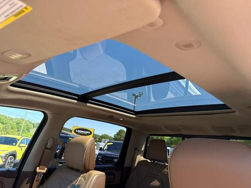 Ivory White Tri-Coat Pearlcoat 2020 RAM 1500 Longhorn