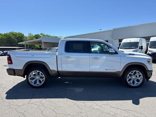 Ivory White Tri-Coat Pearlcoat 2020 RAM 1500 Longhorn