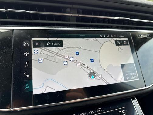 2022 Audi Q8 55 Premium Plus