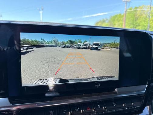 Summit White 2024 Chevrolet Silverado 2500 LT