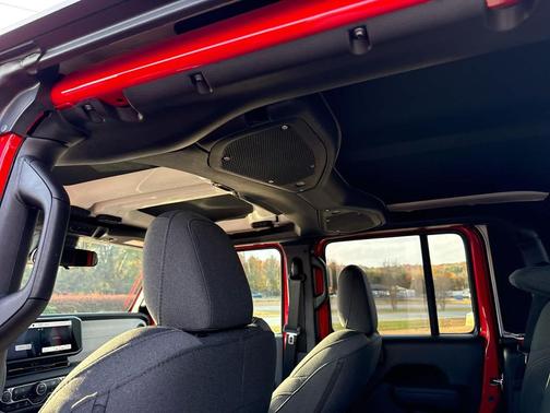 2026 Jeep Gladiator Willys 4x4