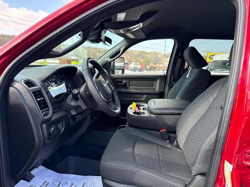 2026 RAM 2500 Tradesman 4x2 Crew Cab 64 Box