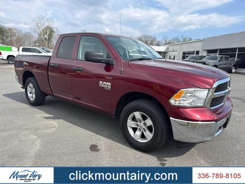 Delmonico Red Pearlcoat 2024 RAM 1500 Classic SLT