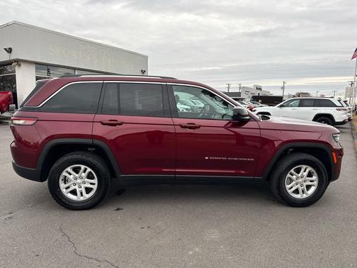 2023 Jeep Grand Cherokee Laredo