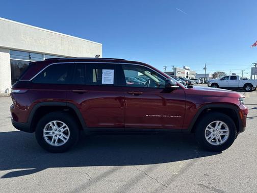 2023 Jeep Grand Cherokee Laredo