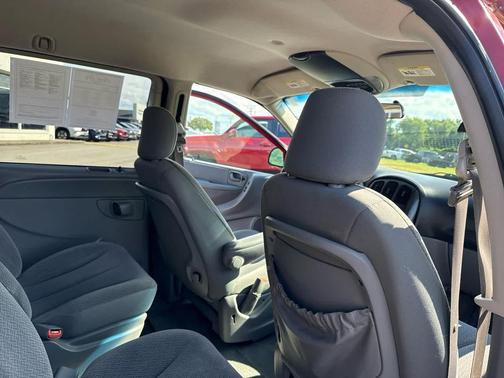 2005 Dodge Caravan SXT