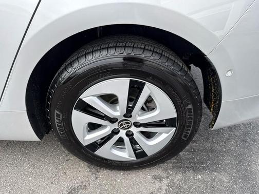 2018 Toyota Prius Four