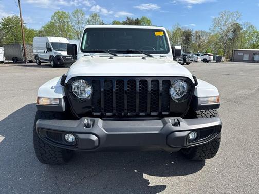 2022 Jeep Gladiator Sport