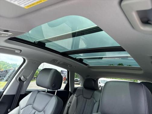 2024 Audi Q5 45 S line Premium Plus