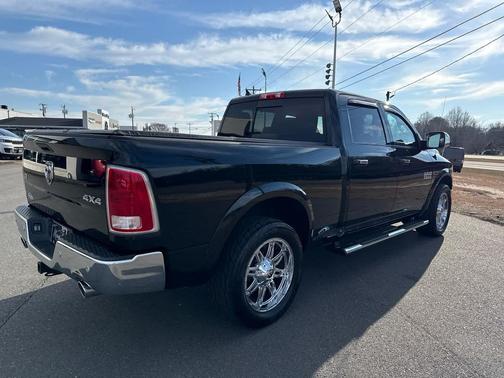 2018 RAM 1500 Laramie
