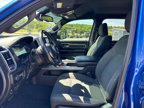 Blue Streak Pearl Coat 2019 RAM 1500 Big Horn