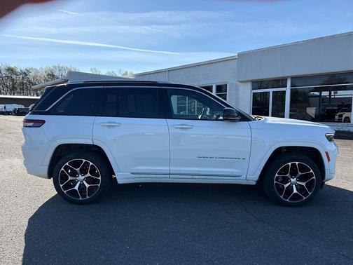 2022 Jeep Grand Cherokee 4xe Summit Reserve