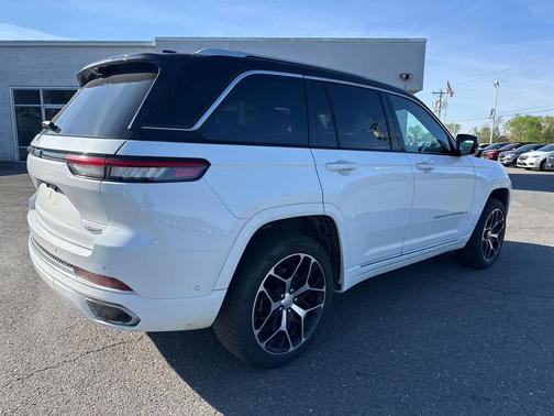 2022 Jeep Grand Cherokee 4xe Summit Reserve