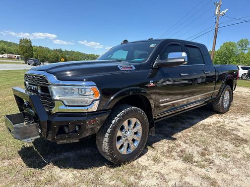 Diamond Black Crystal Pearlcoat 2021 RAM 2500 Limited 4x4 Mega Cab 64 Box