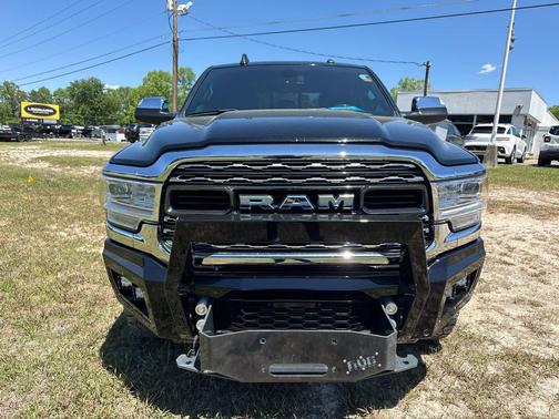 Diamond Black Crystal Pearlcoat 2021 RAM 2500 Limited 4x4 Mega Cab 64 Box