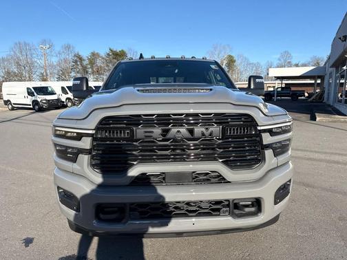 2026 RAM 2500 Laramie 4x4 Mega Cab 64 Box