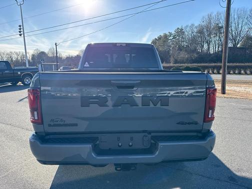 2026 RAM 2500 Laramie 4x4 Mega Cab 64 Box